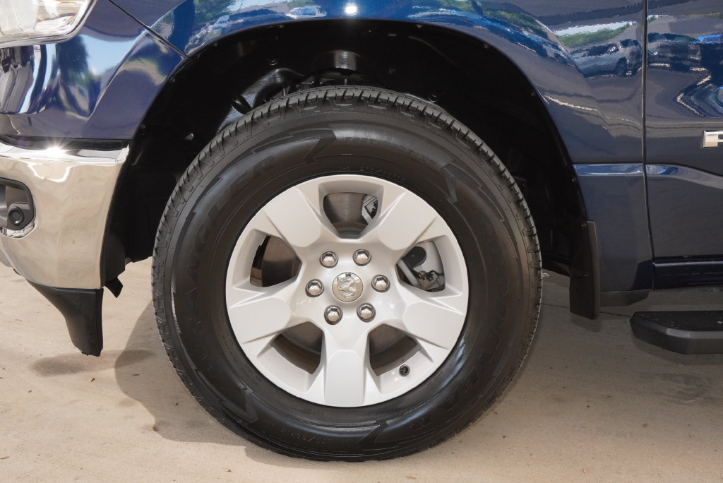 Used 2024 RAM 1500 Lone Star AWD/4WD image 12