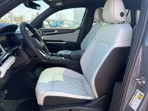 New 2026 Volkswagen Atlas Cross Sport SEL Premium R-Line AWD/4WD image 13