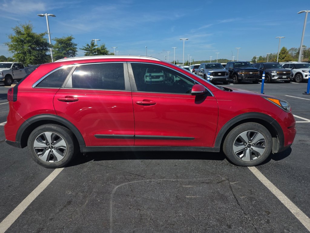 Used 2019 Kia Niro EX w/ Option Group 040 FWD image 5