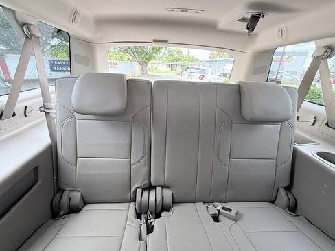 Used 2015 Chevrolet Suburban LT AWD/4WD image 13