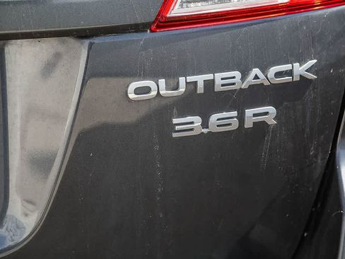 Used 2013 Subaru Outback 3.6R Limited AWD/4WD image 11