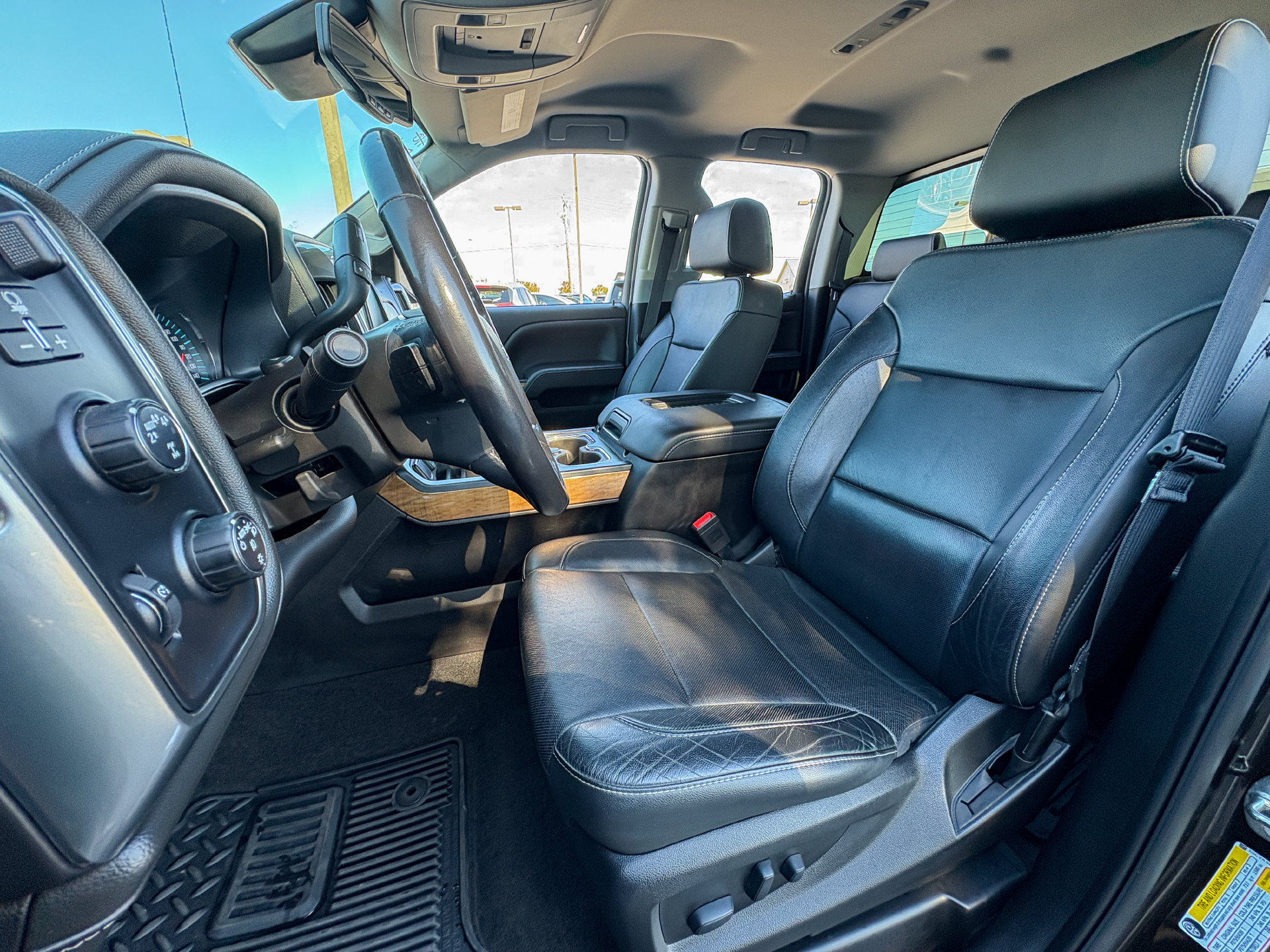 Used 2018 Chevrolet Silverado 1500 LTZ w/ Sport Package AWD/4WD image 22