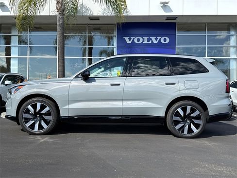 New 2025 Volvo EX90 Plus image 2