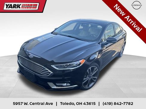 Used 2017 Ford Fusion Titanium FWD image 1