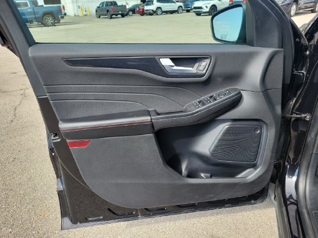 Used 2025 Ford Escape ST-Line Select AWD/4WD image 22