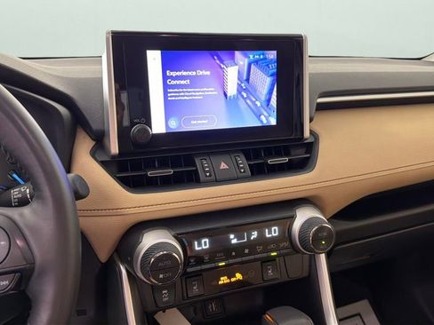 Used 2023 Toyota RAV4 XLE Premium AWD/4WD image 20