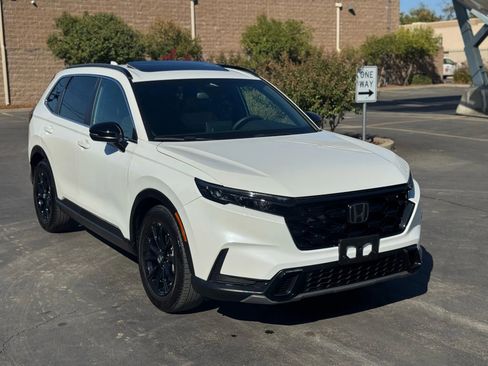 Used 2025 Honda CR-V Sport image 8