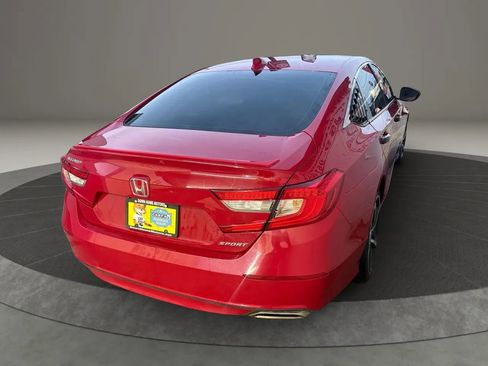 Used 2018 Honda Accord Sport image 5