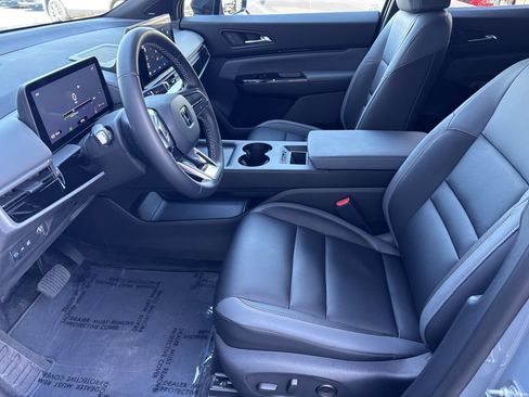 Used 2024 Honda Prologue Touring image 13