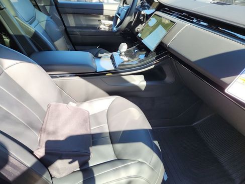 New 2026 Land Rover Range Rover Sport SE AWD/4WD image 3
