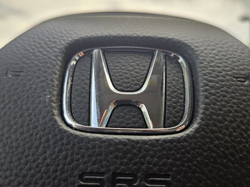 Certified 2025 Honda HR-V LX image 26