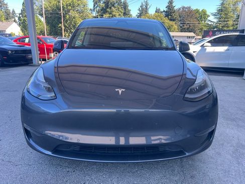 Used 2022 Tesla Model Y Performance AWD/4WD image 3