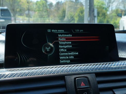 Used 2016 BMW M4 Coupe w/ Executive Package RWD image 35