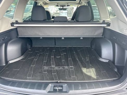 Used 2023 Subaru Forester Premium AWD/4WD image 10