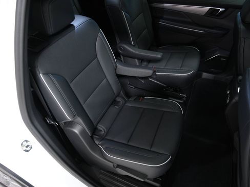 New 2026 Buick Enclave Preferred AWD/4WD image 16