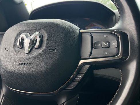 Used 2021 RAM 1500 Limited w/ Body Color Bumper Group image 15