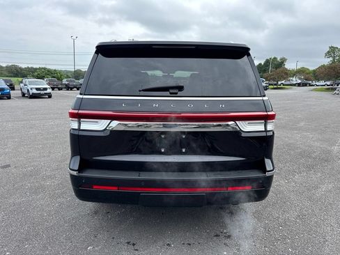 Used 2023 Lincoln Navigator Reserve w/ Equipment Group 201A AWD/4WD image 4