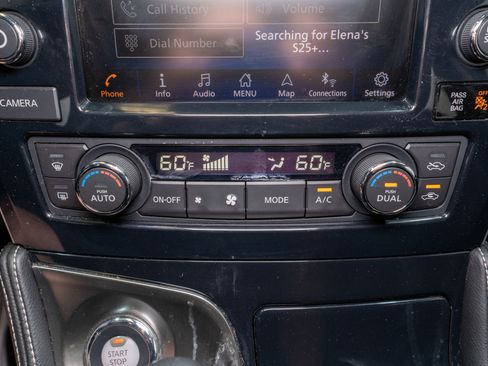 Used 2021 Nissan Maxima Platinum w/ Sport Mat Group FWD image 22