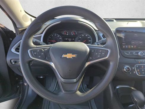 Used 2022 Chevrolet Malibu LT image 12