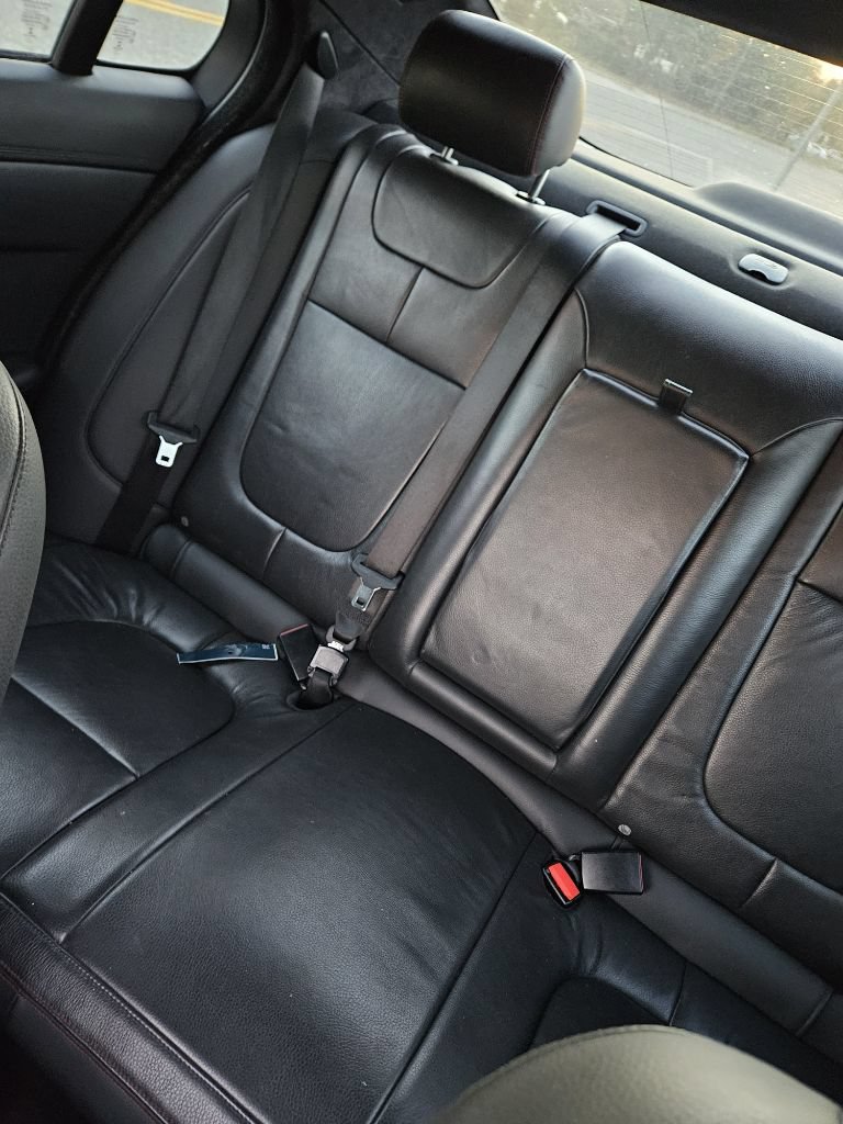 Used 2015 Jaguar XF Sport RWD image 6