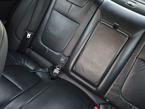 Used 2015 Jaguar XF Sport image 6