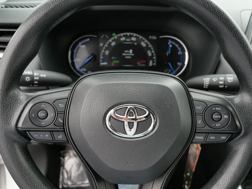 Certified 2025 Toyota RAV4 LE AWD/4WD image 25