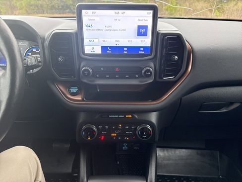 Used 2022 Ford Bronco Sport Outer Banks w/ Tech Package image 22