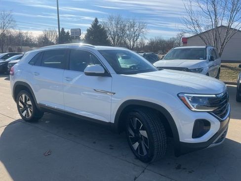 New 2026 Volkswagen Atlas Cross Sport SEL AWD/4WD image 1