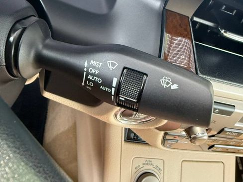 Used 2014 Lexus ES 350 w/ Ultra Luxury Package FWD image 25