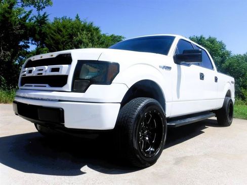 Used 2014 Ford F150 XL w/ XL Plus Package AWD/4WD image 9