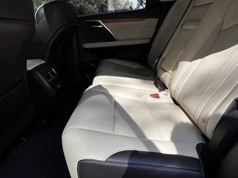 Used 2019 Lexus RX 350 FWD w/ Navigation Package image 32