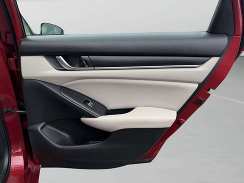 Used 2018 Honda Accord LX image 18