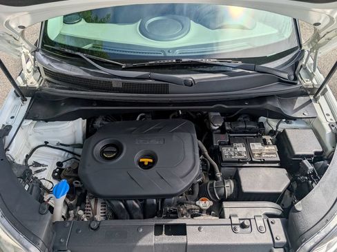 Used 2018 Kia Soul + w/ + Primo LIT Package FWD image 17