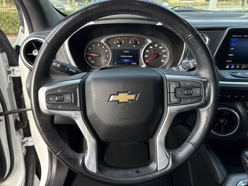 Used 2019 Chevrolet Blazer LT image 12