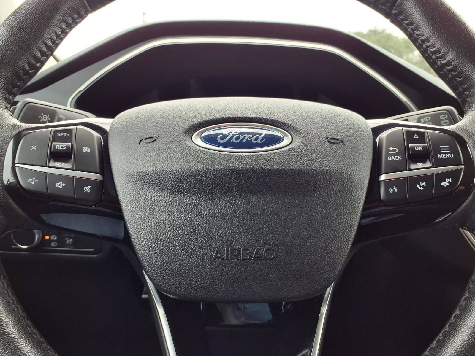 Used 2021 Ford Escape SE w/ SE Sport Appearance Package AWD/4WD image 15