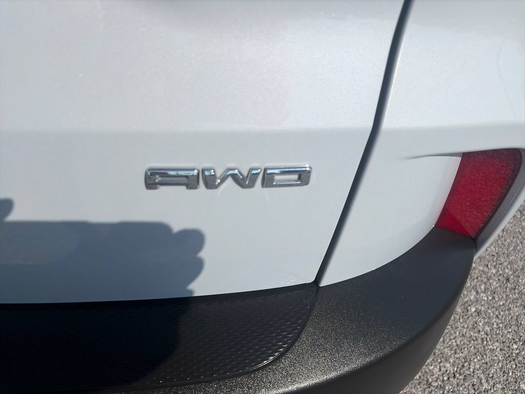 Used 2025 Ford Escape ST-Line Select AWD/4WD image 32