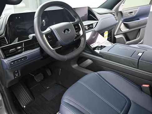 New 2026 INFINITI QX80 4WD image 14