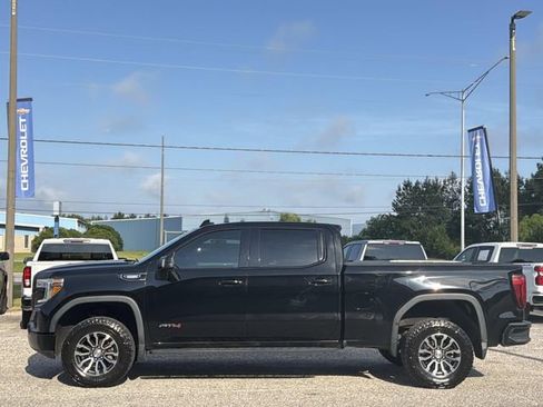 Used 2022 GMC Sierra 1500 AT4 AWD/4WD image 10