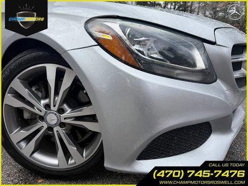 Used 2017 Mercedes-Benz C 300 Sedan image 6