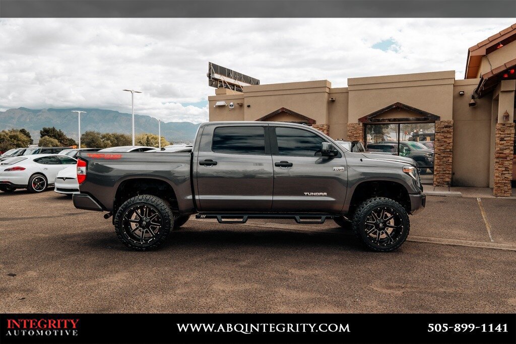 Used 2019 Toyota Tundra SR5 AWD/4WD image 8
