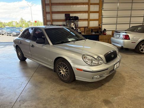 Used 2002 Hyundai Sonata GLS FWD image 6