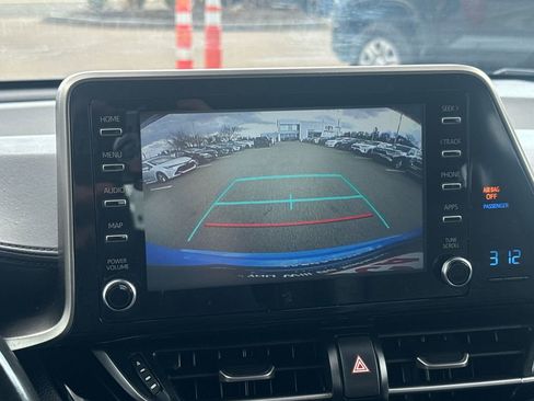 Used 2019 Toyota C-HR XLE image 22