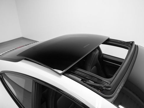 Certified 2024 Porsche 911 Carrera S image 33