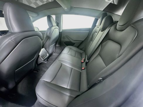Used 2025 Tesla Model 3 Long Range RWD image 27