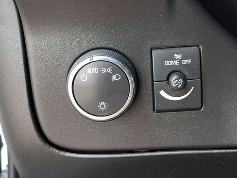 Used 2016 Chevrolet Express 3500 RWD image 18