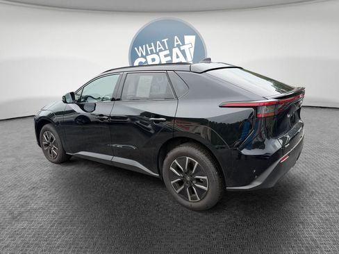 Used 2026 Toyota bZ FWD image 6