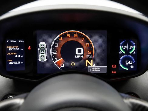 Used 2017 McLaren 570S Coupe RWD image 16