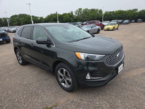 Certified 2023 Ford Edge SEL w/ Convenience Package AWD/4WD image 11
