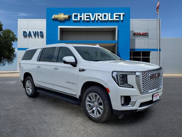 Used 2023 GMC Yukon XL Denali w/ Max Trailering Package AWD/4WD image 1