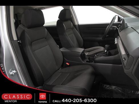 Used 2025 Honda CR-V EX image 15